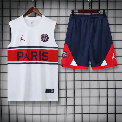 22/23 Paris Vest