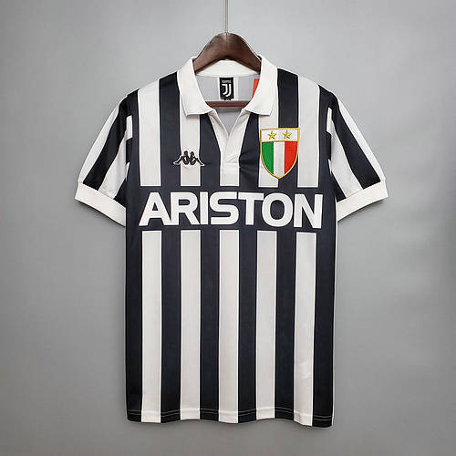 82-84 Juventus Home