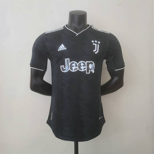 22-23 Juventus Away player version