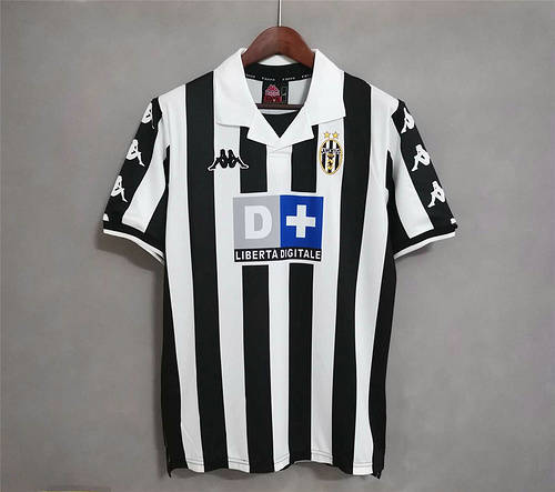 99-00 Juventus Home